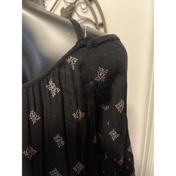 Medium Ecote Spaghetti Strap Off Shoulder Geometric Pattern Womens Top Black - Picture 8 of 10